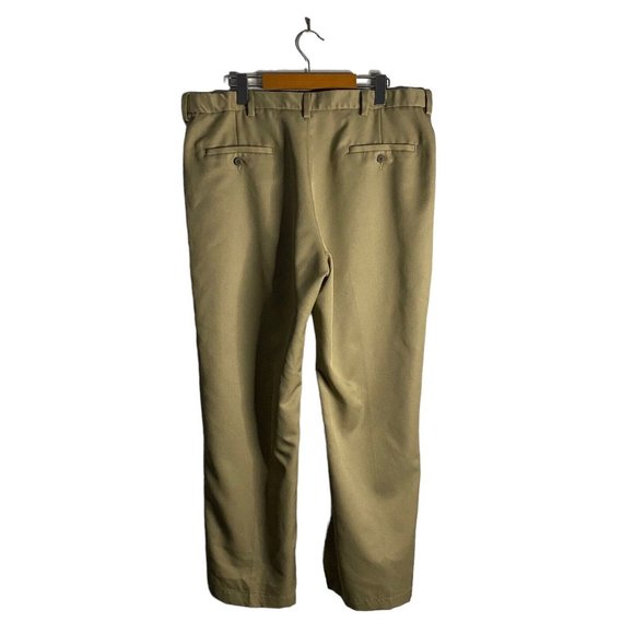 Haggar Clothing Men's Khaki Tan Classic Fit Straight Leg Pants - Picture 8 of 9
